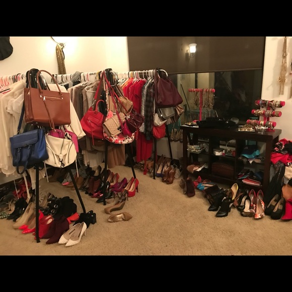 Meet your Posher, Heather - Picture 4 of 6